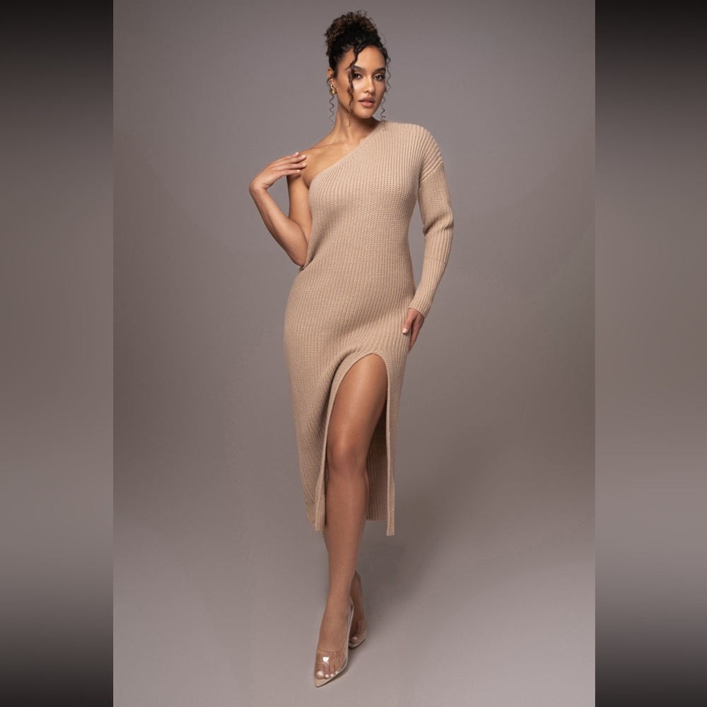 NEW! JLUXLABEL long knit sweater dress in beige